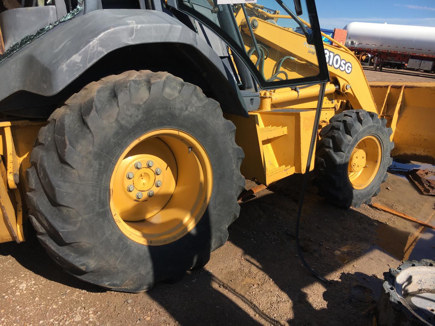 ./imagenes/INVOICE/2019/16900/RETROEXCAVADORA  PARA REFACCIONES 310SG (17).JPG